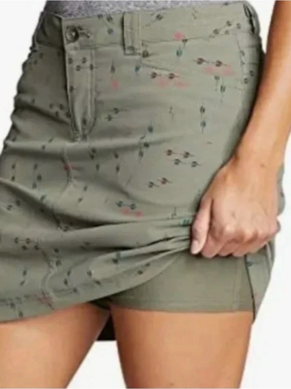 Eddie Bauer Women’s Adventurer 2.0 Skort Olive Green Sprig Arrow Print Skirt